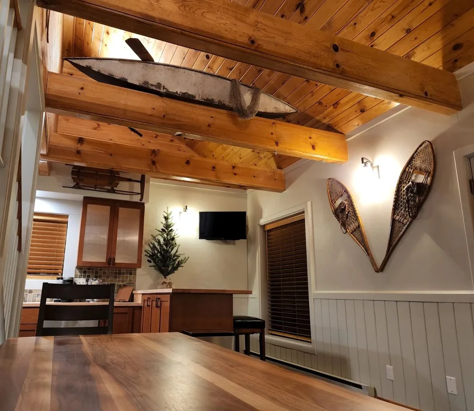 Need a change in scenery? Relax at our river cabin at 7000 feet elevation. Book directly on our website and save up to 15%. Link in our bio.

#laketahoe #laketahoecabin #tahoesouth #highway88 #laketahoevacationrentals #markleeville #hopevalleyca #wyl